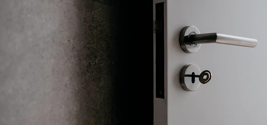 Front Door Handle Repair And Installation in North Highlands, CA